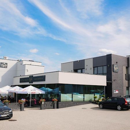 Resto Inn - Smart Apartamenty Blisko Energylandii Polwies Bagian luar foto