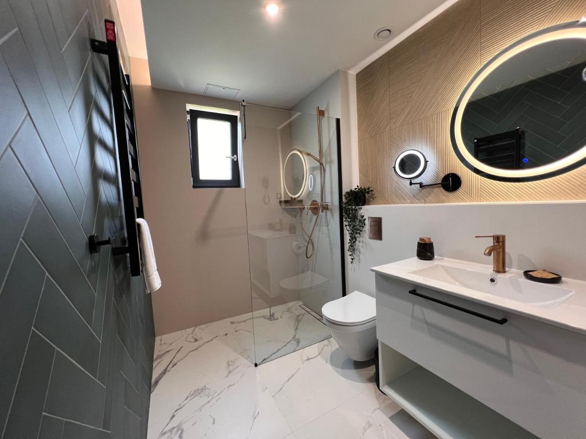Resto Inn - Smart Apartamenty Blisko Energylandii Polwies Bagian luar foto