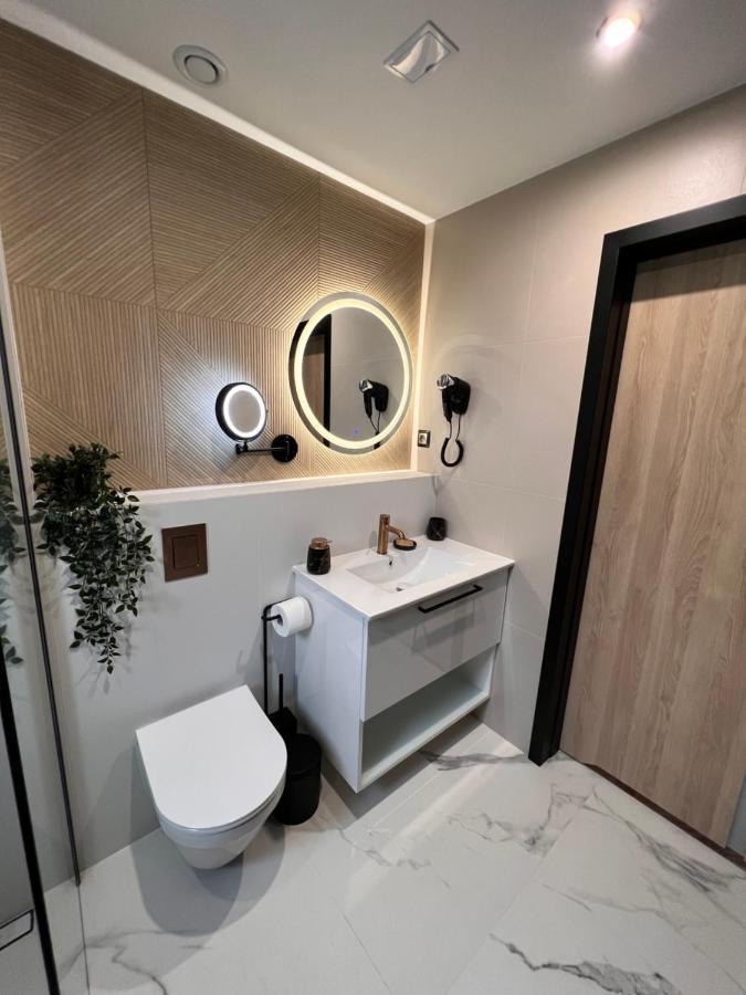 Resto Inn - Smart Apartamenty Blisko Energylandii Polwies Bagian luar foto