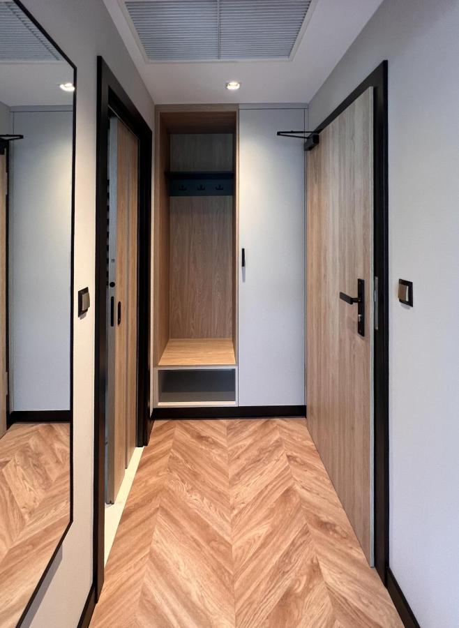 Resto Inn - Smart Apartamenty Blisko Energylandii Polwies Bagian luar foto